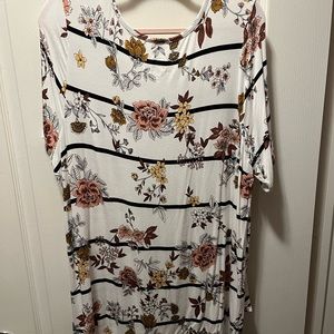 Floral tunic tee
